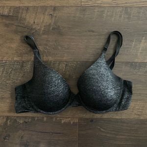 Victoria’s Secret Black Bra